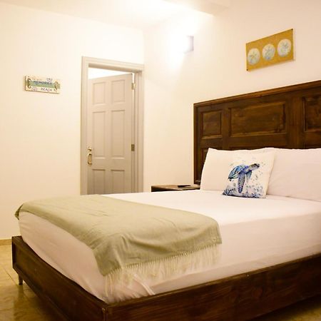 Hostal Marina Samana Zewnętrze zdjęcie