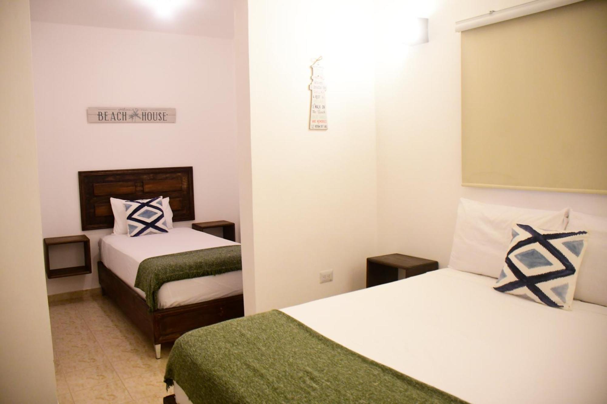 Hostal Marina Samana Zewnętrze zdjęcie
