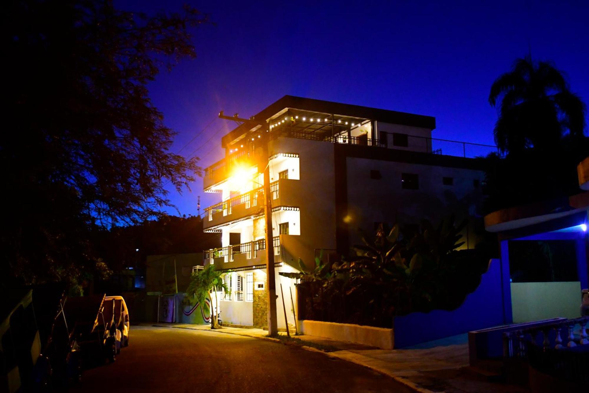 Hostal Marina Samana Zewnętrze zdjęcie