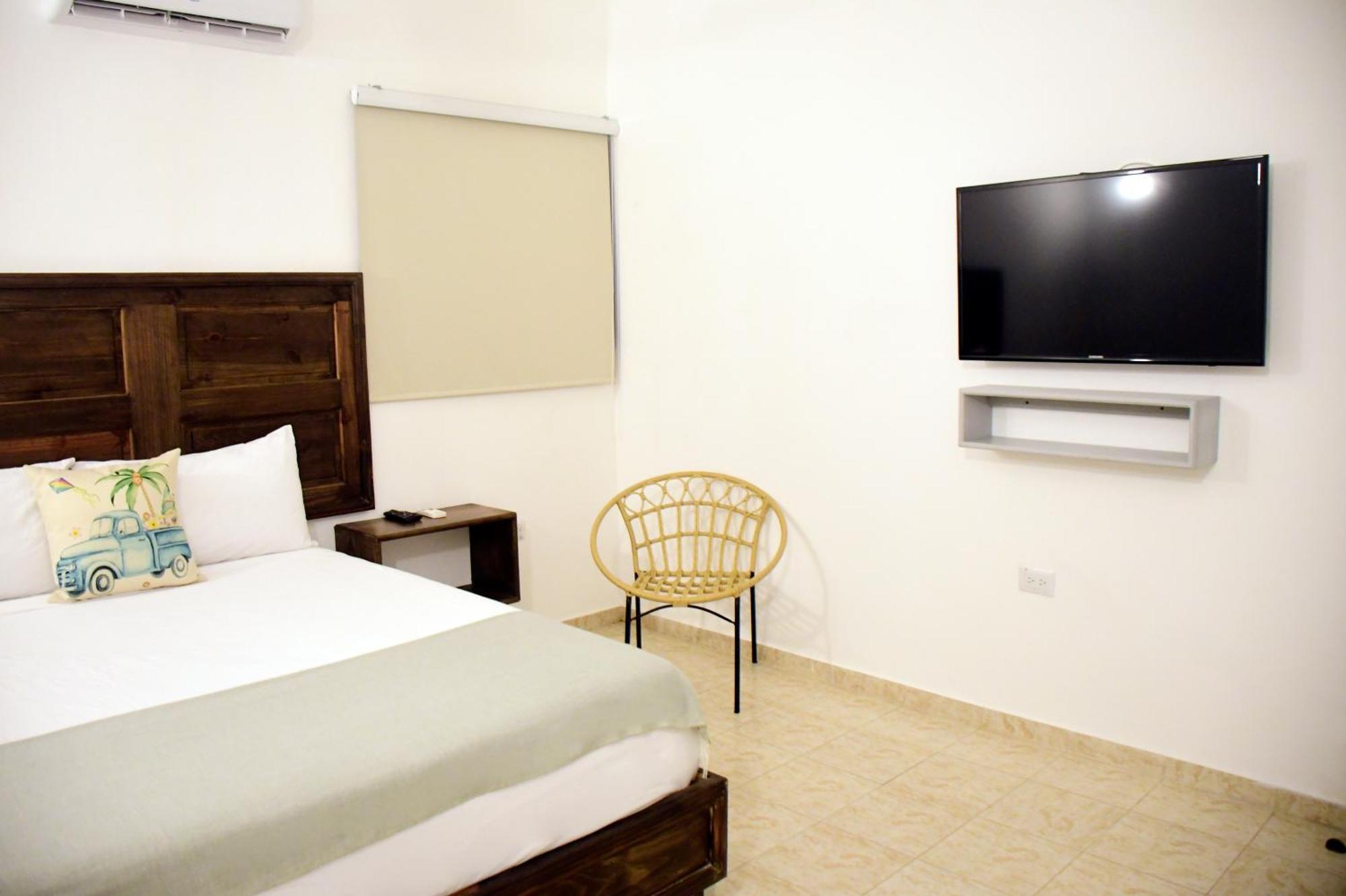 Hostal Marina Samana Zewnętrze zdjęcie